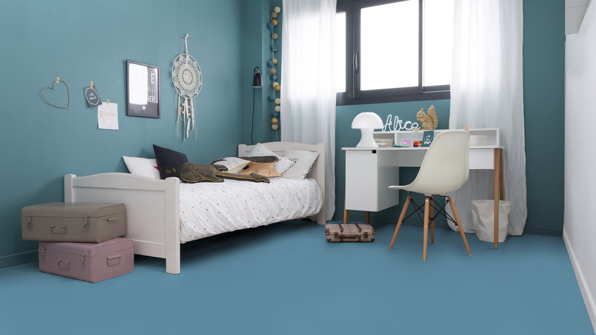 0095 Spring Blue